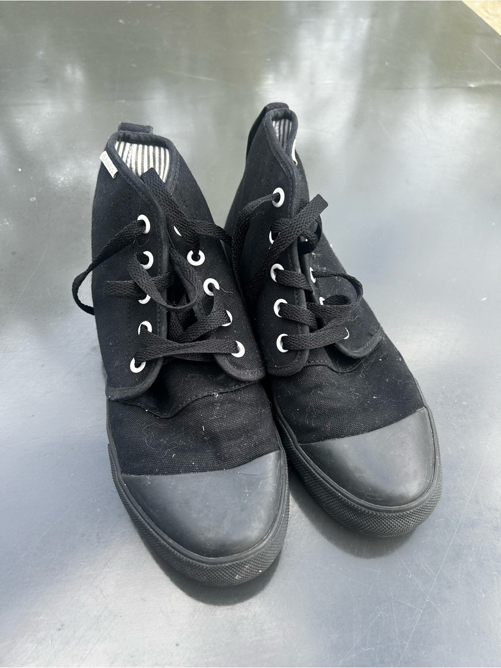 BANGS Black Canvas Lace-Up Sneakers